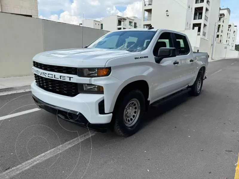 Foto Chevrolet Silverado Doble Cabina 4X2 usado (2020) color Blanco precio $590,000