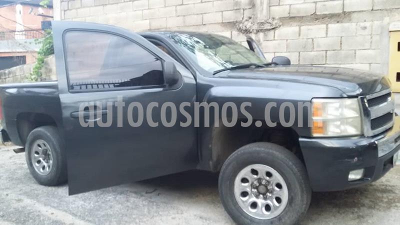 Chevrolet Silverado LS 5.3L Cabina Simple 4x4 usado (2009) color Gris Ermitage precio u$s6.500