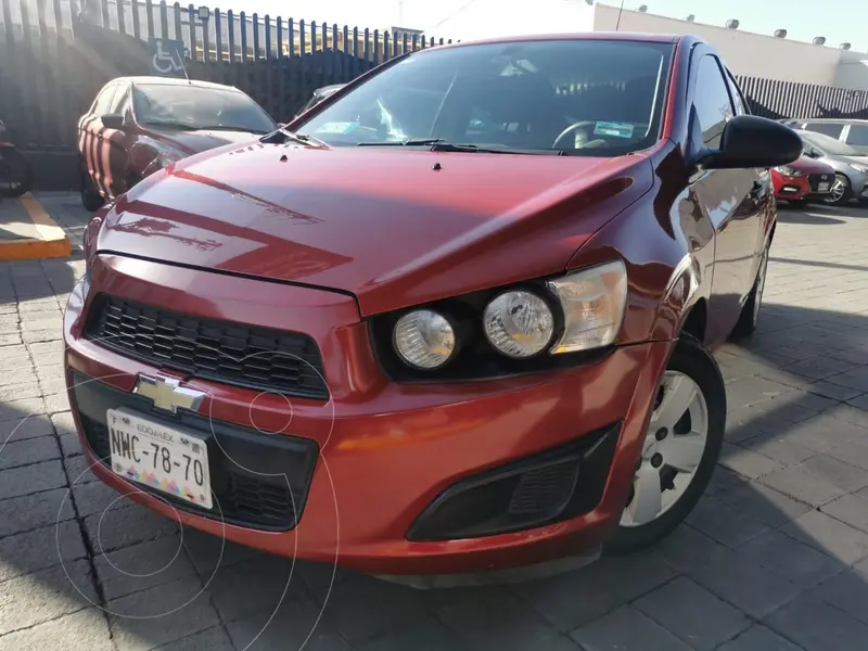 Foto Chevrolet Sonic RS 1.4L usado (2015) color Rojo precio $165,000