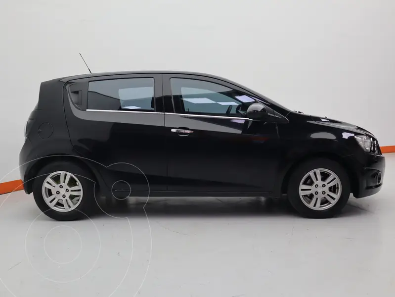 Foto Chevrolet Sonic 1.6 LT usado (2015) color Negro precio $30.990.000