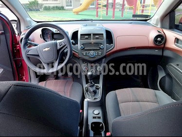 foto Chevrolet Sonic LT usado (2016) color Rojo Tinto precio $149,000