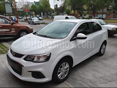 foto Chevrolet Sonic LT usado (2017) color Blanco precio $167,000