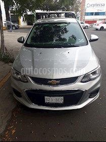 Chevrolet Sonic LT Aut usado (2017) color Plata precio $185,000