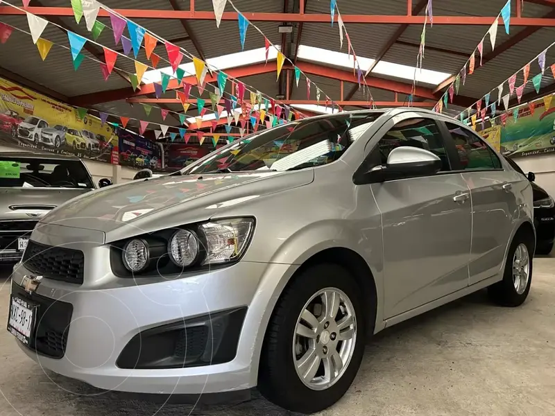 Foto Chevrolet Sonic LT usado (2016) color Plata Brillante precio $189,900