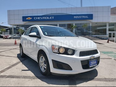 foto Chevrolet Sonic Paq E usado (2014) color Blanco Galaxia precio $130,000