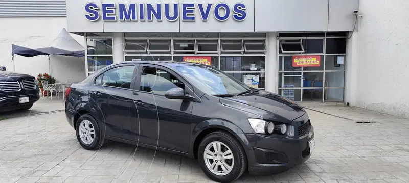 Foto Chevrolet Sonic LT usado (2016) color Gris Ceniza precio $140,000