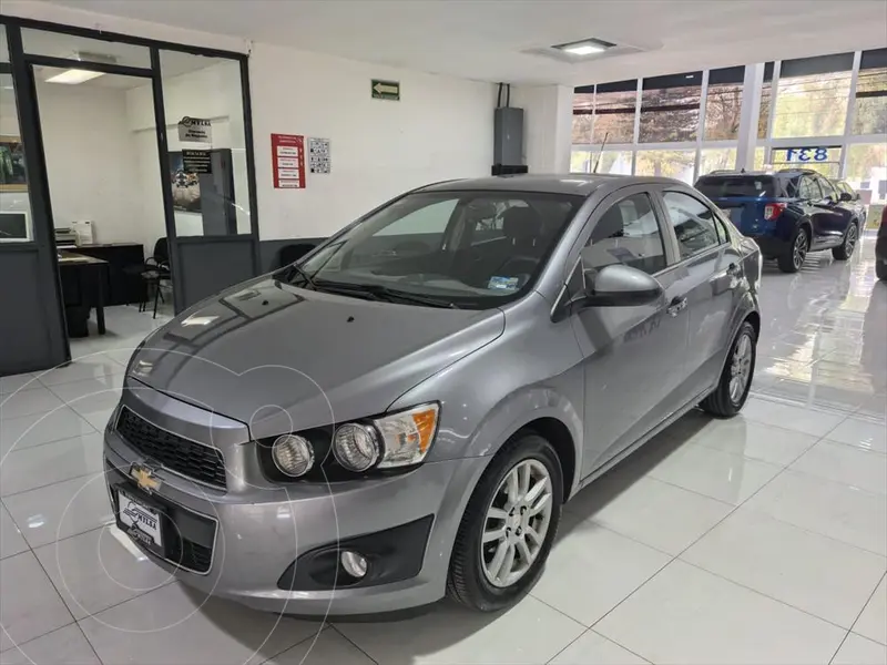Foto Chevrolet Sonic Paq B usado (2012) color Gris Oscuro precio $117,000