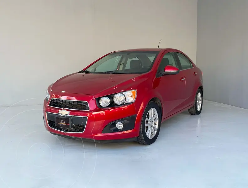Foto Chevrolet Sonic LTZ Aut usado (2015) color Rojo precio $129,000