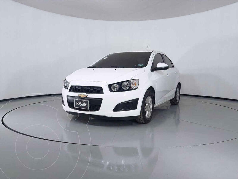 Foto Chevrolet Sonic LT usado (2016) color Blanco precio $168,999