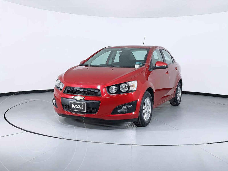 Foto Chevrolet Sonic LT Aut usado (2016) color Rojo precio $170,999