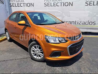 foto Chevrolet Sonic Paq E usado (2017) color Naranja precio $180,000