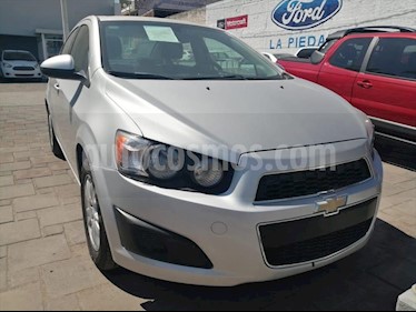 Chevrolet Sonic LT usado (2014) color Plata precio $130,000