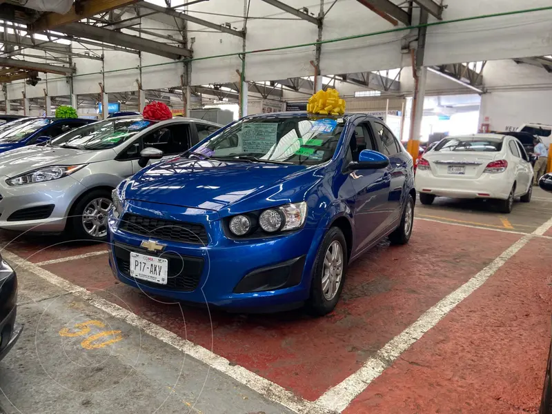 Foto Chevrolet Sonic LT usado (2016) color Azul financiado en mensualidades(enganche $47,000 mensualidades desde $5,200)