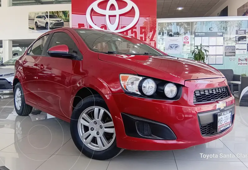 Foto Chevrolet Sonic LT Aut usado (2015) color Rojo precio $135,000