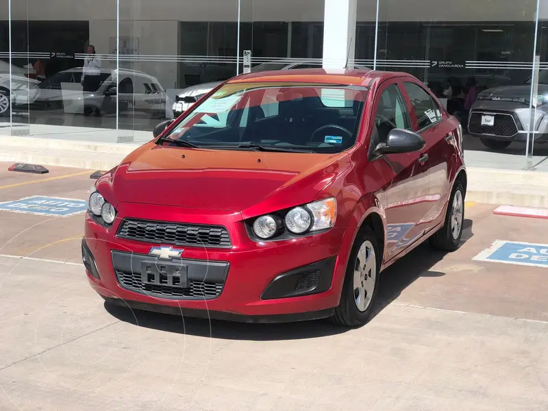 Foto Chevrolet Sonic LS usado (2015) color Rojo precio $175,000