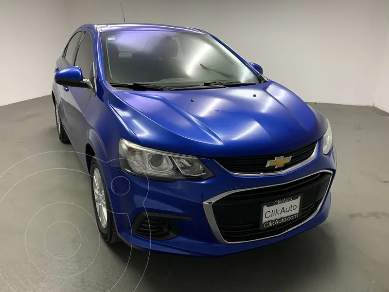 Foto Chevrolet Sonic LT usado (2017) color Azul financiado en mensualidades(enganche $31,000 mensualidades desde $5,500)
