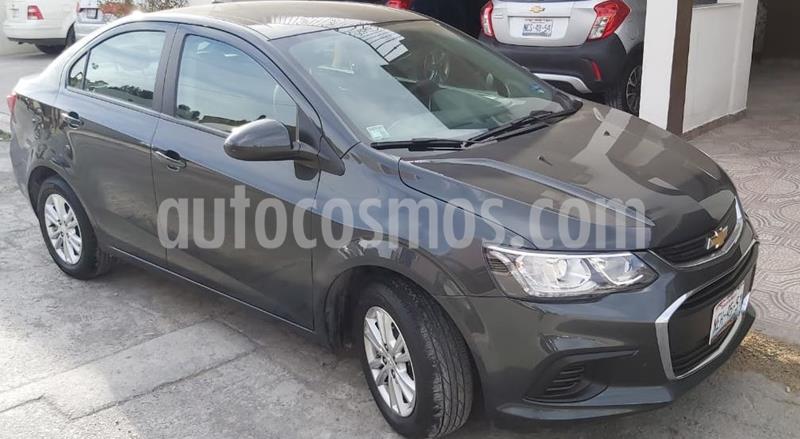 Chevrolet Sonic Paq D usado (2017) color Gris Urbano precio $165,000