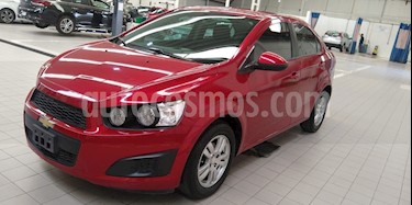 foto Chevrolet Sonic LT usado (2016) color Rojo precio $136,000