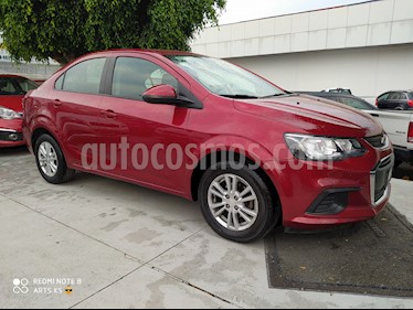 foto Chevrolet Sonic LT usado (2017) color Rojo Tinto precio $175,000