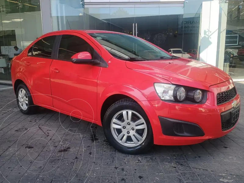 Foto Chevrolet Sonic LT usado (2016) color Rojo precio $117,000