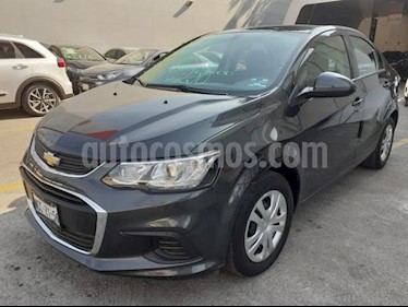 Chevrolet Sonic 4P LS L4/1.6 MAN usado (2017) color Plata precio $185,000