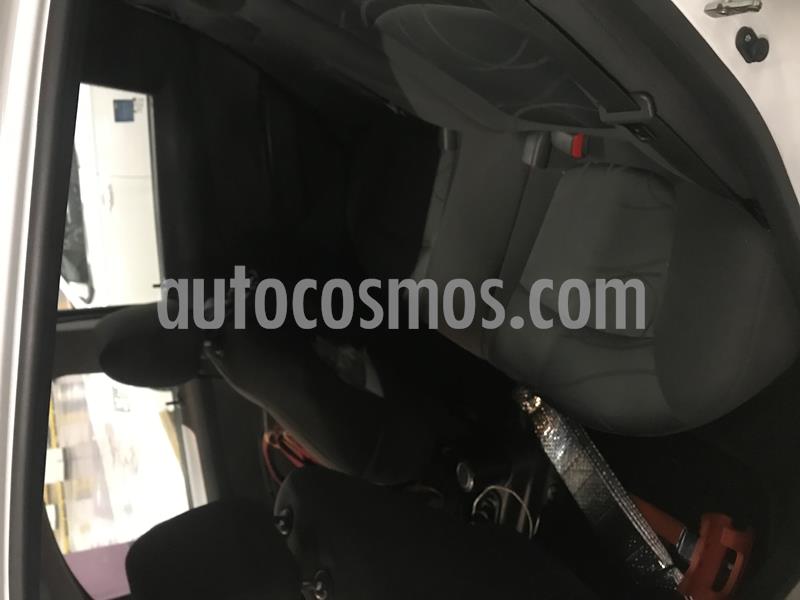 foto Chevrolet Spark GT 1.2 usado (2011) color Blanco precio $3.500.000