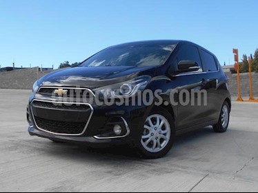 Foto venta Auto Seminuevo Chevrolet Spark LTZ (2017) color Negro precio $165,000