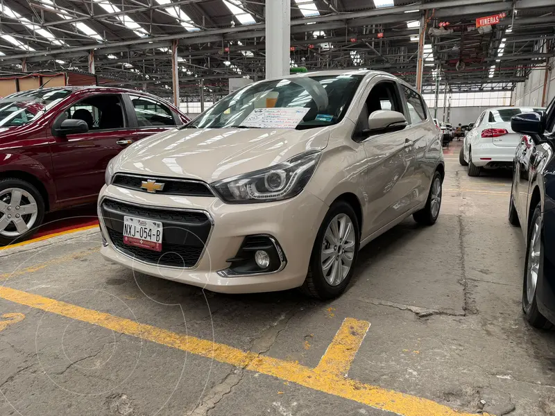 Foto Chevrolet Spark Active usado (2017) color Beige financiado en mensualidades(enganche $38,900 mensualidades desde $3,400)