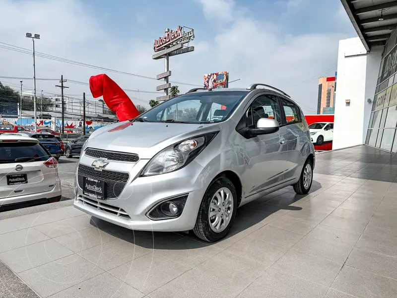 Foto Chevrolet Spark LTZ usado (2014) color plateado precio $149,000