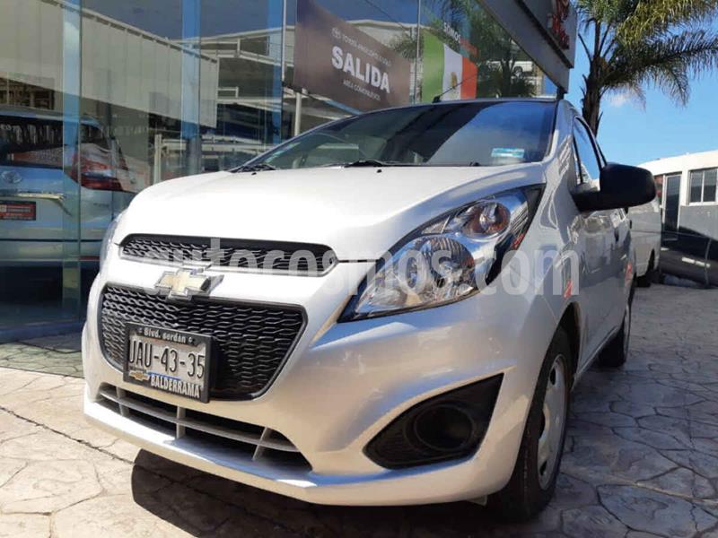 Chevrolet Spark Paq B usado (2017) color Plata precio $155,000