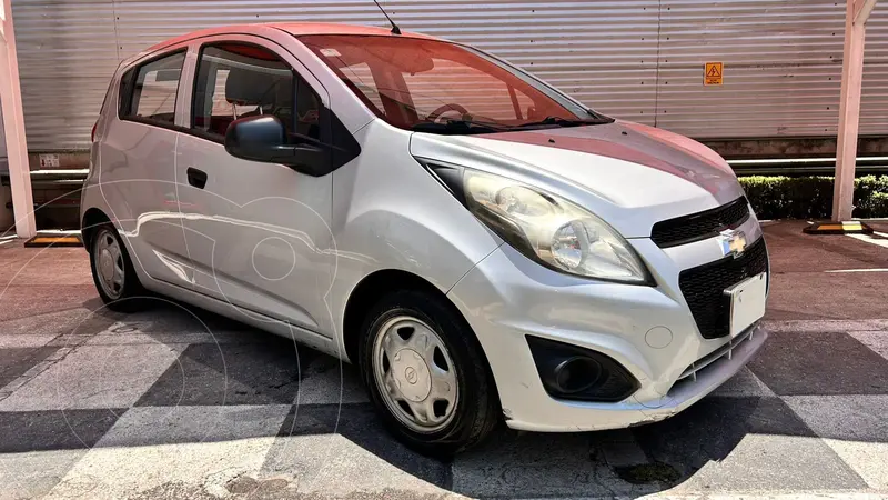 Foto Chevrolet Spark LTZ usado (2016) color plateado precio $125,000