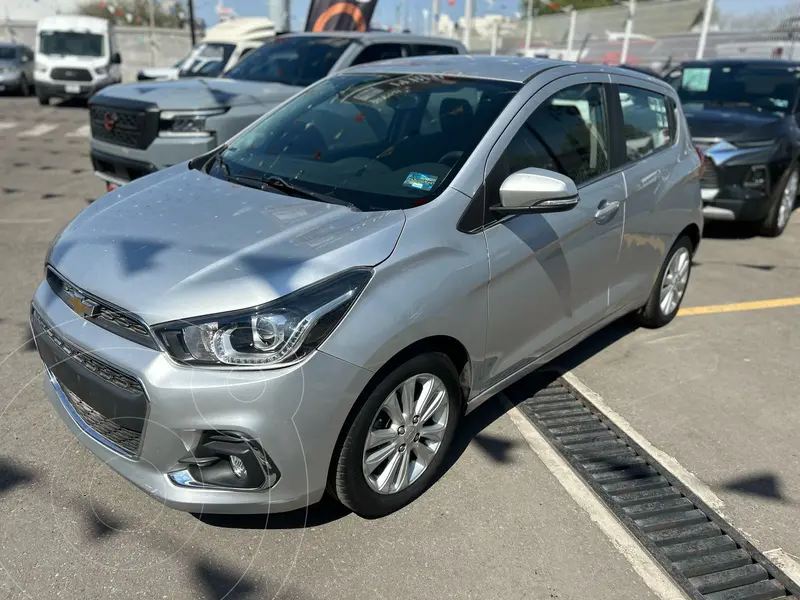 Foto Chevrolet Spark LTZ usado (2018) color plateado precio $189,000