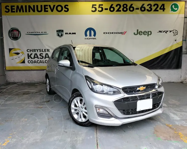 Foto Chevrolet Spark Premier usado (2021) color plateado precio $227,700
