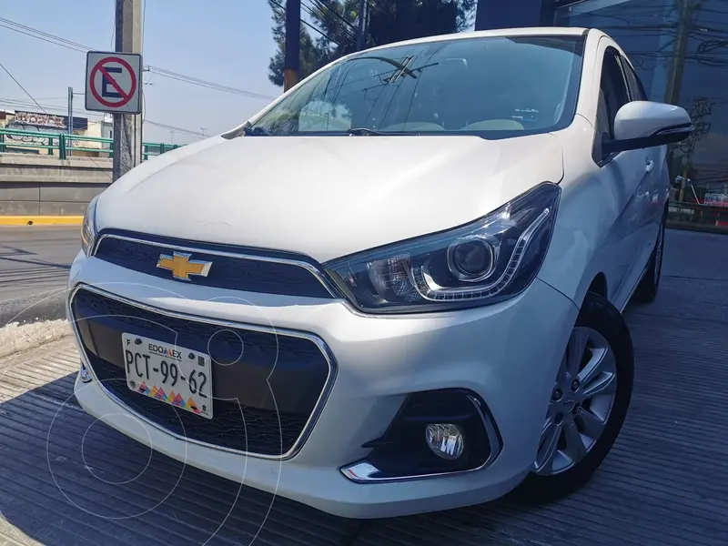 Foto Chevrolet Spark LTZ usado (2017) color Blanco precio $215,000