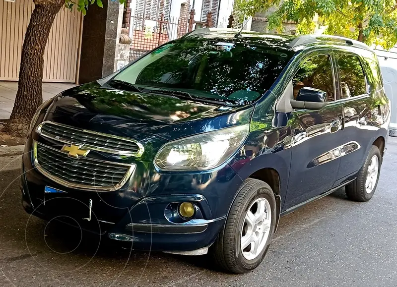 Foto Chevrolet Spin LT 1.8 5 Pas usado (2017) color Azul precio $15.000.000