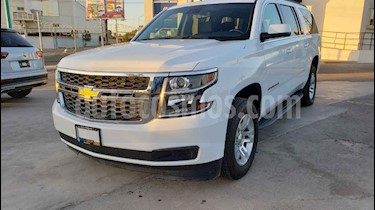 foto Chevrolet Suburban LS Tela usado (2018) color Blanco precio $609,900