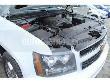 Foto venta Auto usado Chevrolet Suburban LT Piel (2012) color Blanco precio $325,000