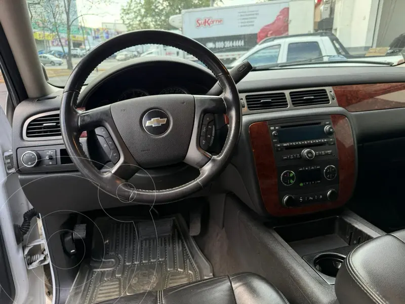 chevrolet suburban