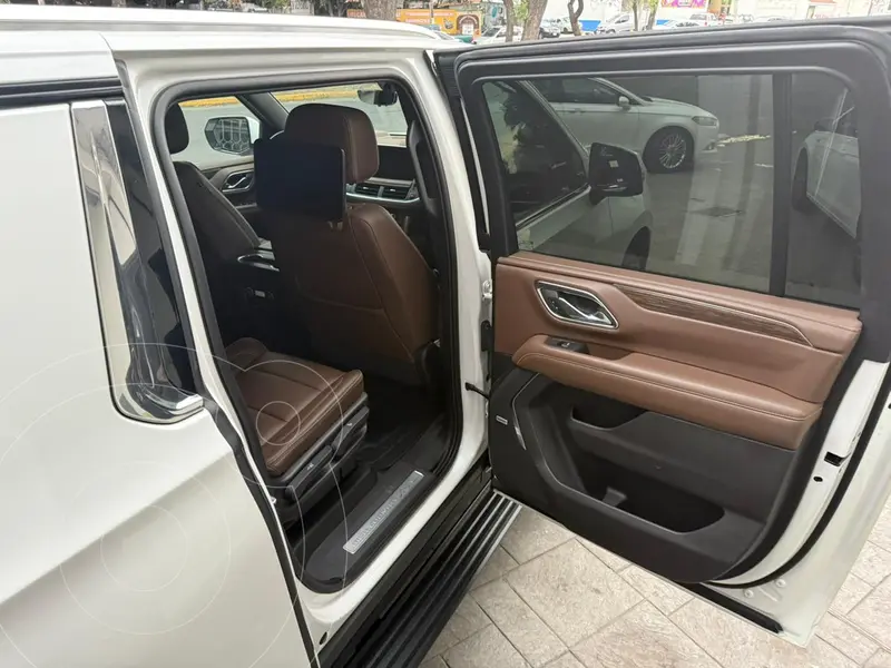 chevrolet suburban