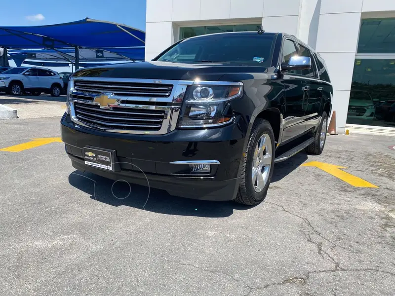 Foto Chevrolet Suburban Premier Piel 4x4 usado (2019) color Negro financiado en mensualidades(enganche $245,000 mensualidades desde $25,490)