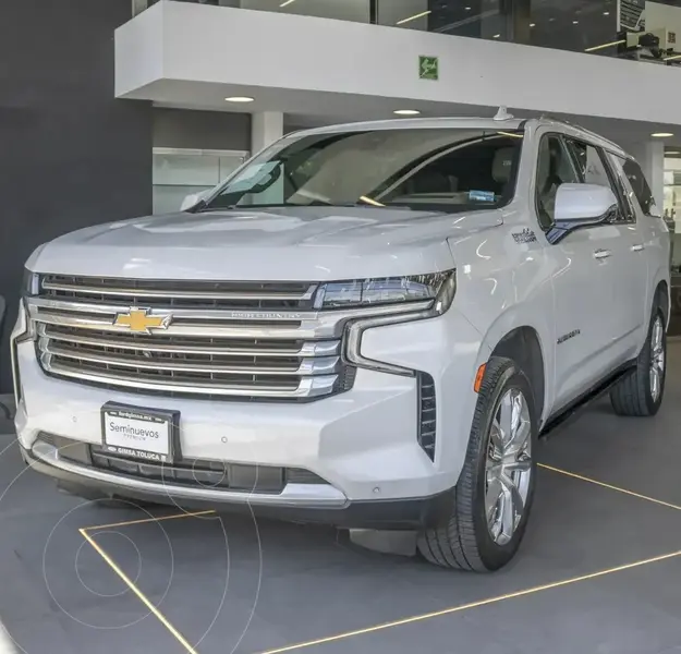 Foto Chevrolet Suburban High Country usado (2022) color Blanco Platinado financiado en mensualidades(enganche $336,590 mensualidades desde $21,170)
