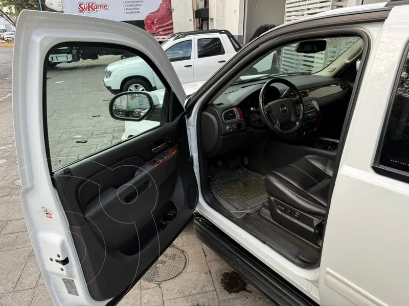 chevrolet suburban