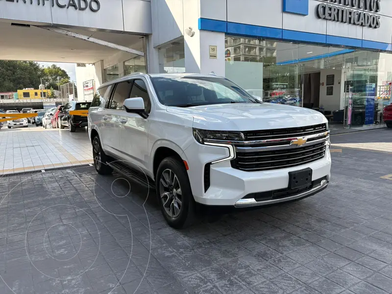Foto Chevrolet Suburban LT usado (2021) color Blanco financiado en mensualidades(enganche $314,580 mensualidades desde $20,959)