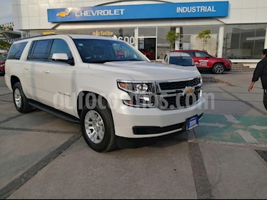 foto Chevrolet Suburban LT Piel Banca usado (2019) color Blanco precio $923,000