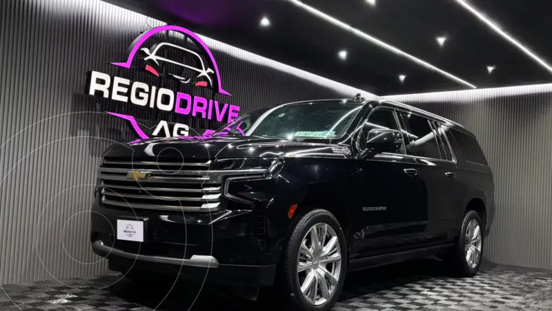 Foto Chevrolet Suburban High Country usado (2021) color Negro precio $1,160,000