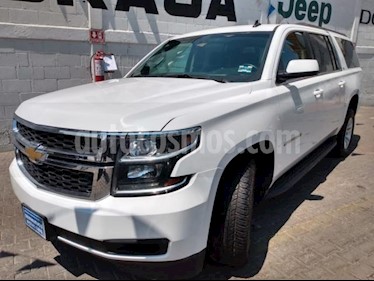 foto Chevrolet Suburban 5P LS 5.3L TA RA-18 usado (2016) color Blanco precio $510,000