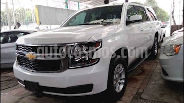 foto Chevrolet Suburban 5p LT V8/5.3 Aut Piel 2da/Banca usado (2019) color Blanco precio $719,900