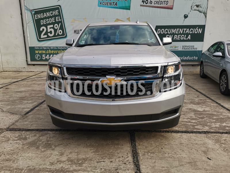 foto Chevrolet Suburban LT Piel Cubo usado (2020) color Plata Brillante precio $919,000