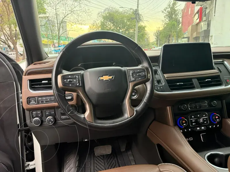 chevrolet suburban