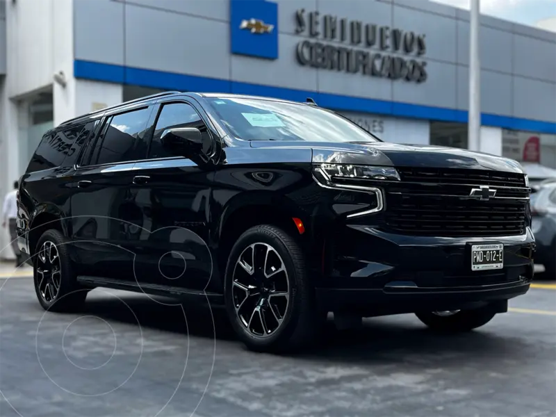Foto Chevrolet Suburban RST usado (2023) color Negro precio $1,400,000
